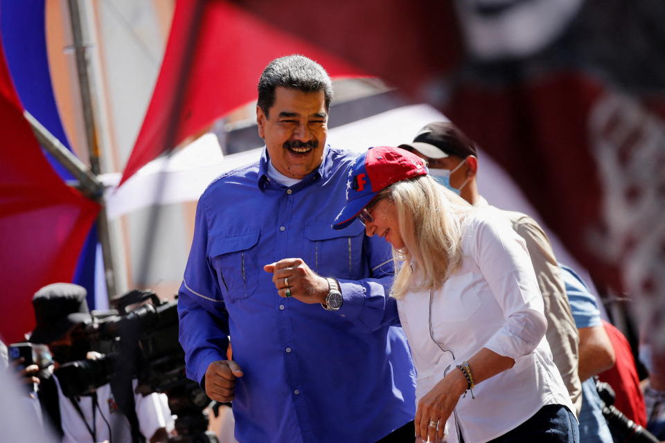 Nicolás Maduro y su esposa Cilia Flores/ REUTERS/Leonardo Fernandez Viloria