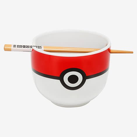 Bento box spotlight: A real Pokeball bento box