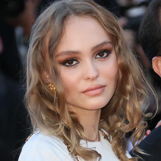 Effortless beauty Lily Rose Depp's glam look. Photo: Getty Images