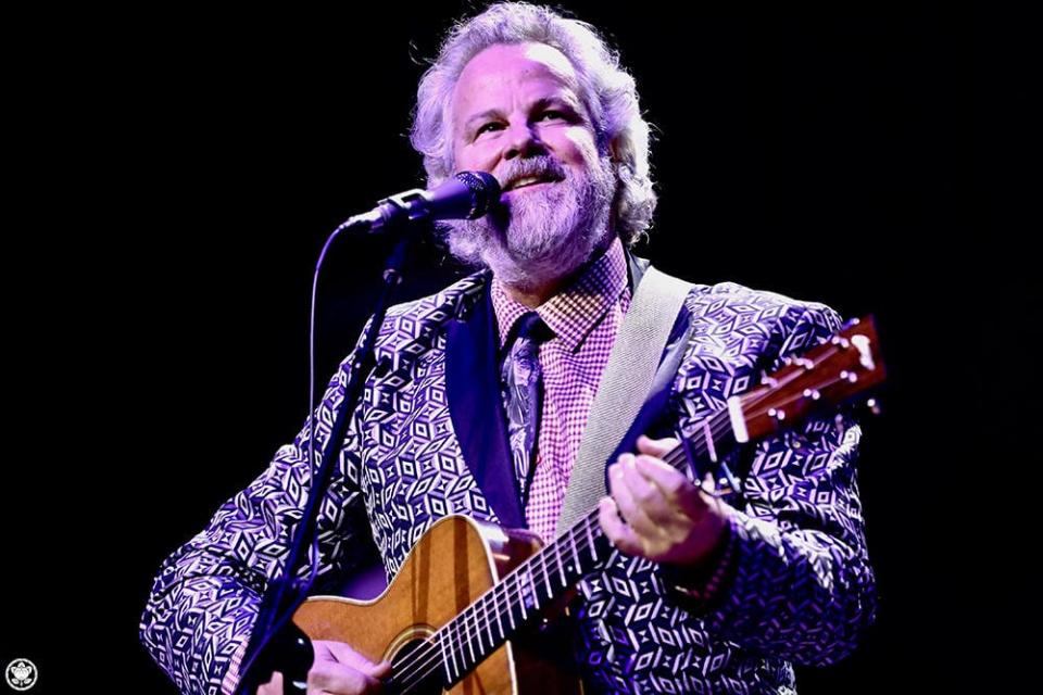 Texas country music legend Robert Earl Keen will play a holiday concert at GPAC on Dec. 29.