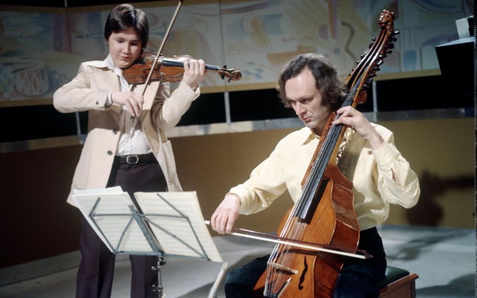 Nigel Kennedy (Left) on TV in 1977