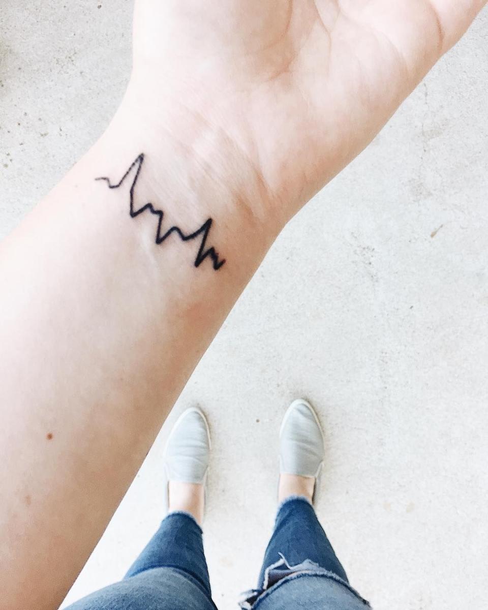 tattoo ideas and designs for moms - heartbeat tattoo