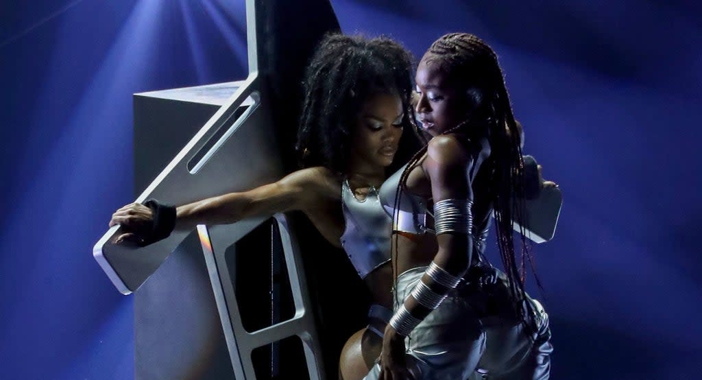Normani pays tribute to Janet Jackson in steamy VMAs performance (Getty Images)
