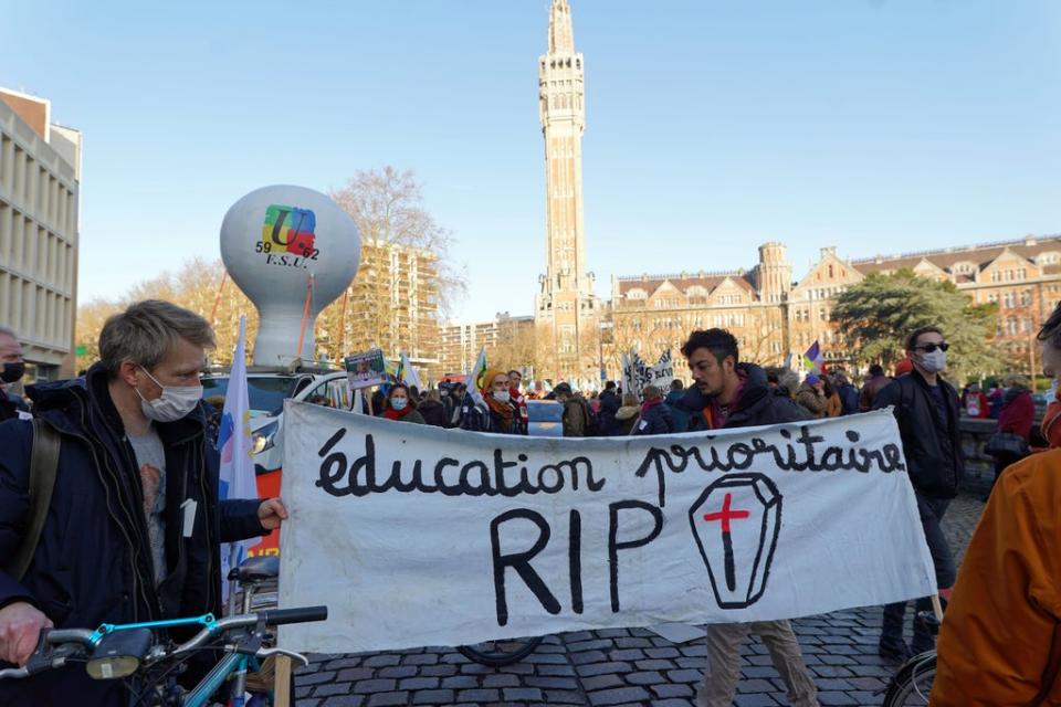 France protest against Covid protocols in schools (Getty Images)