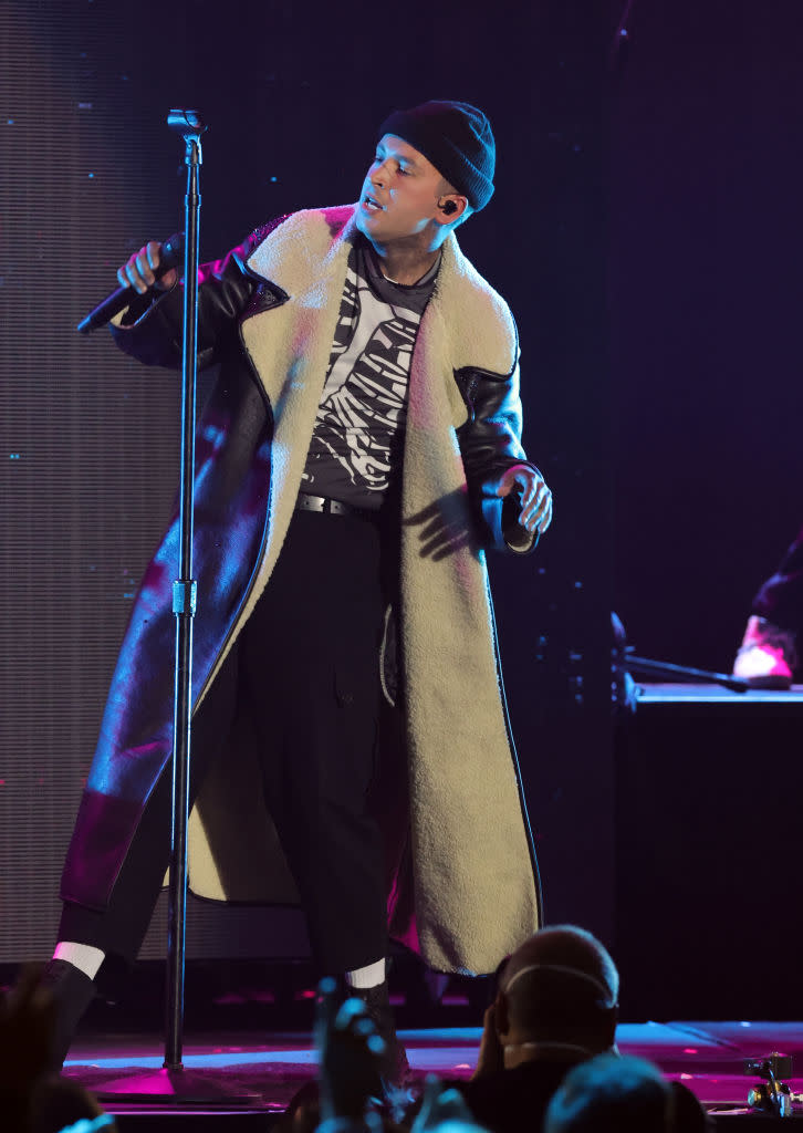 Tyler Joseph of Twenty One Pilots performs in Los Angeles on January 15. (Photo: Kevin Winter/Getty Images for iHeartRadio)
