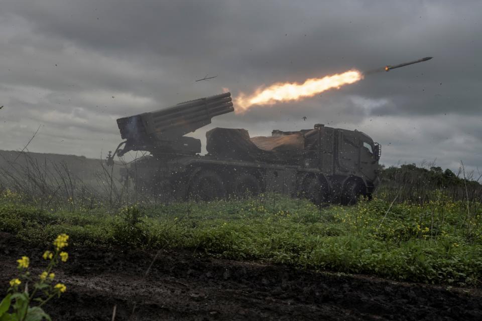 2023年5月31日，烏軍在頓內茨克州阿夫迪夫卡（Avdiivka）發射RM-70「吸血鬼」多管火箭砲。路透社