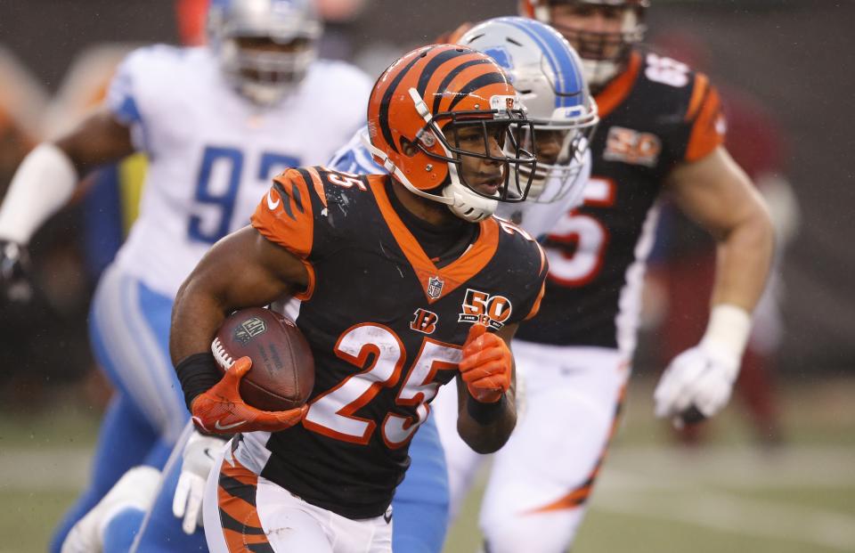 Cincinnati Bengals running back Giovani Bernard gets an uptick in value with Joe Mixon sidelined.. (AP Photo/Gary Landers)