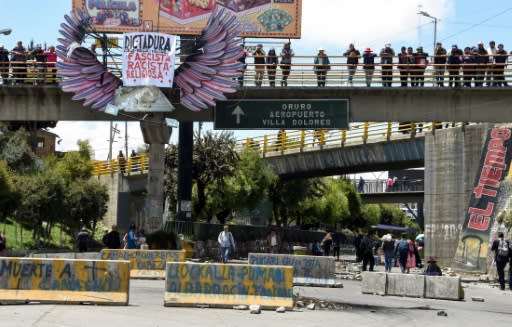 The road linking El Alto and La Paz is blocked by supporters of the ex-President Evo Morales, as seen from El Alto, Bolivia on November 19, 2019