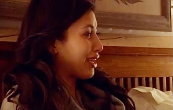 In the original scene which aired back in 2008, Kim can be seen bawling her eyes out, and getting more and more frustrated as sister Kourtney laughs away. Source: E!