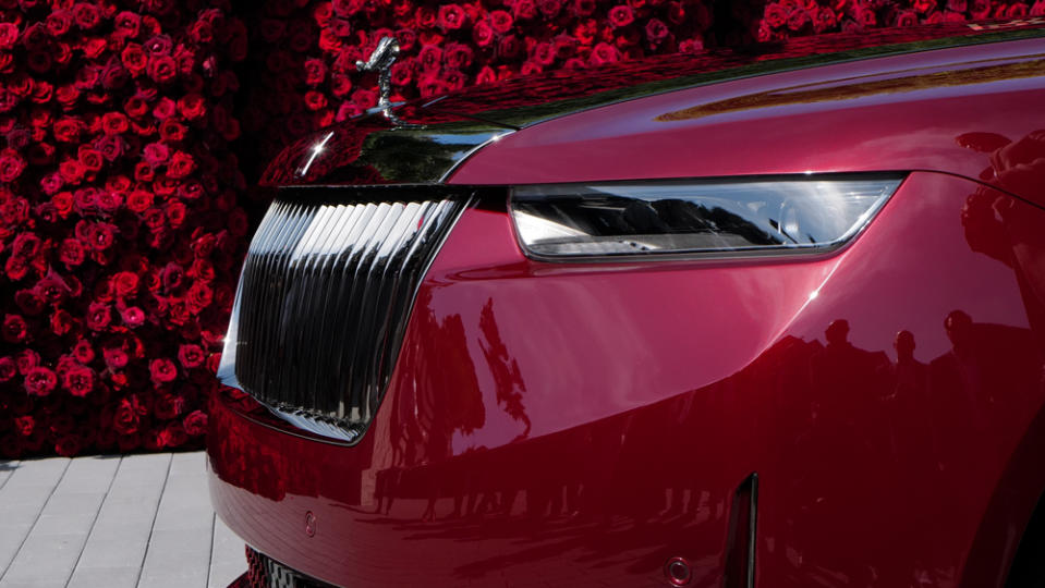 A close-up of the  one-off Pantheon Grille on the Rolls-Royce La Rose Noire Droptail.