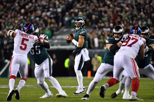 Eagles take 7-3 lead at the half over Giants - NBC Sports