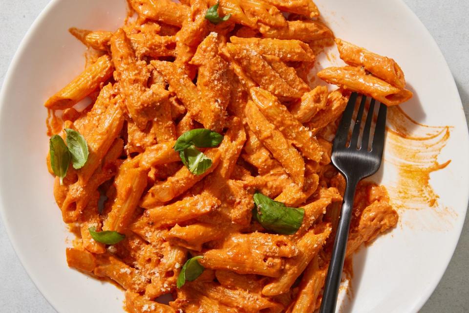 Creamy Tomato Vegan Pasta