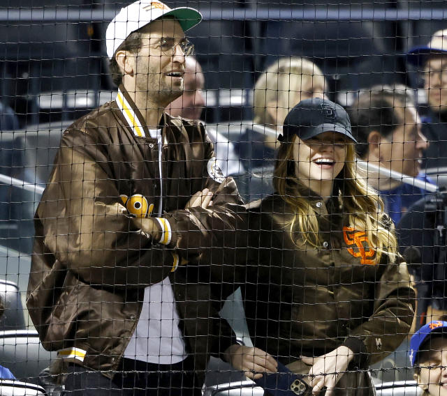 Emma Stone & husband Dave McCary enjoyed a rare date night at the