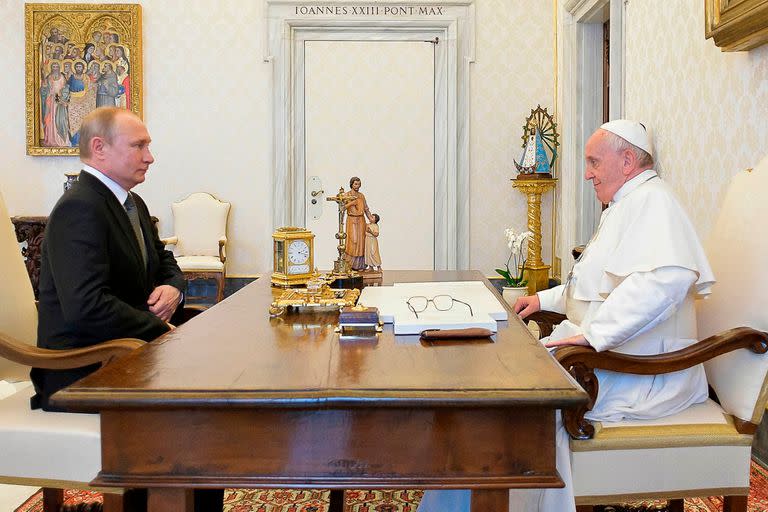 Este es el tercer encuentro que protagonizarán el jefe del Kremlin; Vladimir Putin, y el líder de la Iglesia católica, el Papa Francisco