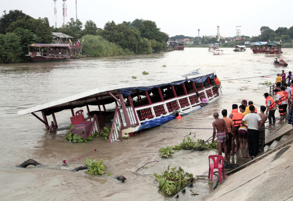 Thai rescue teams search for victims