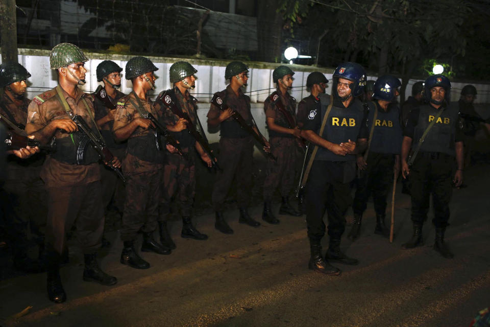 Attackers take hostages at Dhaka restaurant