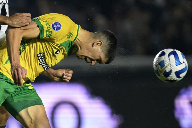 Defensa y Justicia se mide con Chaco For Ever por los cuartos de final de la Copa Argentina.