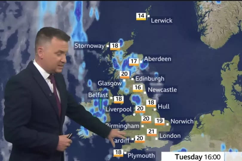 On Tuesday afternoon London will feel temperatures on 21 degrees