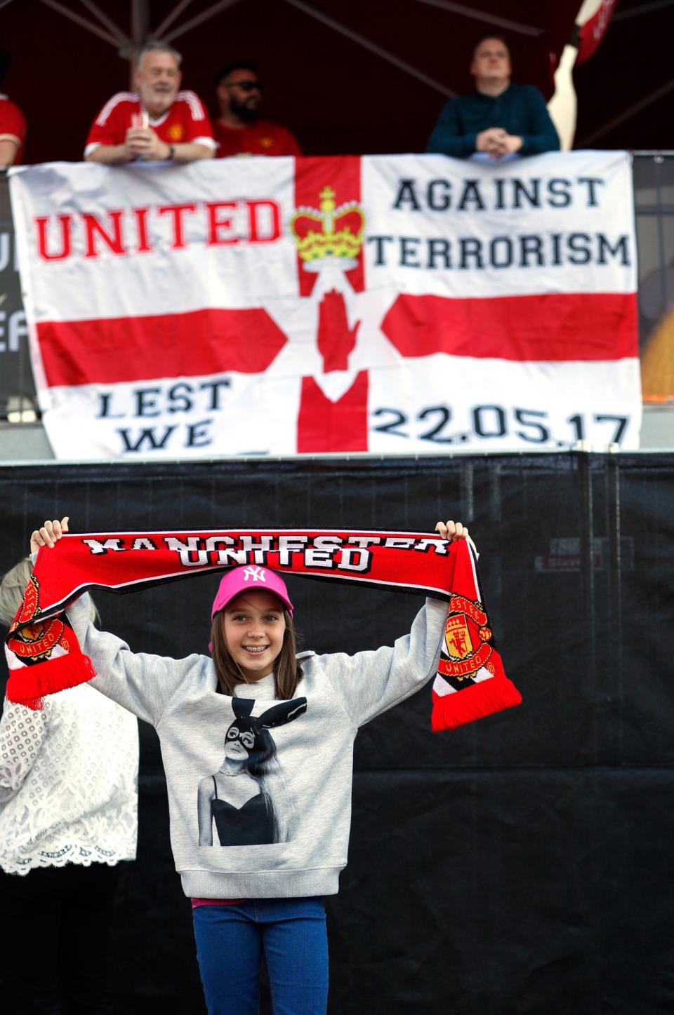 <p>Manchester United fans display a banner in reference to the terror attack in Manchester before the match. Reuters / Lee Smith Livepic </p>