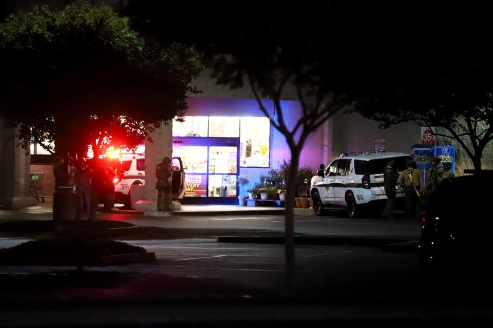 A mixture of Fresno Police and deputies with the Fresno County Sheriff’s Office surrounded the Save Mart grocery store on First and Nees avenues in northeast Fresno on Thursday night. A suspect was believed to be hiding inside after fleeing an officer-involved shooting that took place at the River Park shopping center.