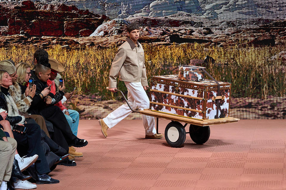 A model walks the runway during the Louis Vuitton Menswear Fall/Winter 2024-2025 show as part of Paris Fashion Week on January 16, 2024 in Paris, France.