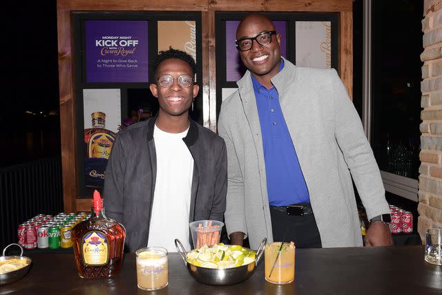 CROWN ROYAL CELEBRATES THE HOSTS THAT MAKE GAMEDAY GREAT THIS NFL SEASON!