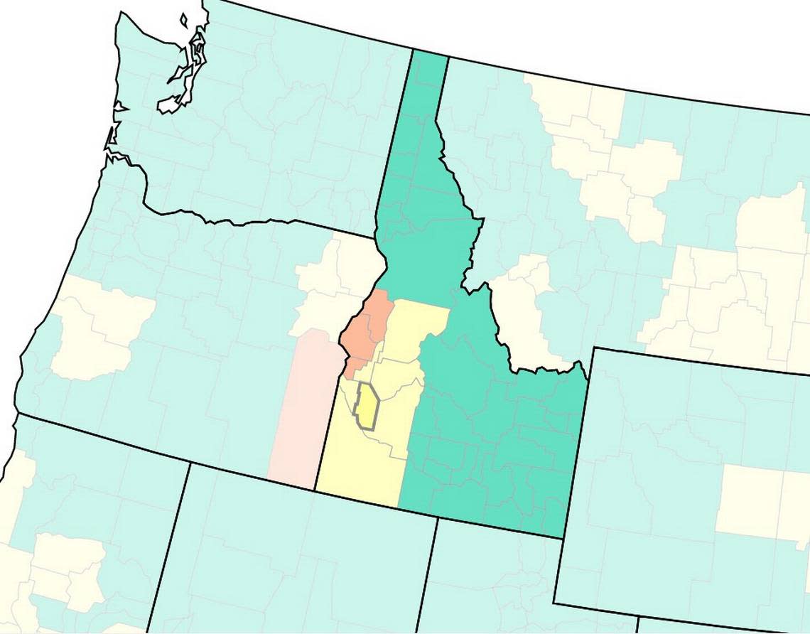 The U.S. Centers for Disease Control and Prevention’s COVID-19 community-level map by county, captured Saturday, Jan. 14. In this screenshot, Ada County is highlighted with a thicker border. Green means low risk, yellow means medium risk and red means high risk.