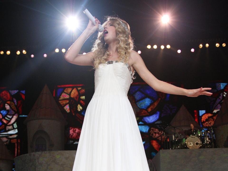 taylor swift fearless tour