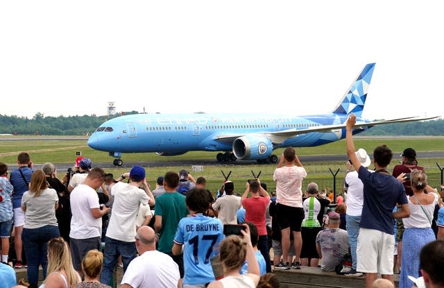 Manchester City return from Istanbul