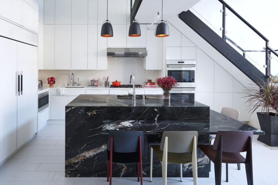 IN: Kitchen Islands with Cantilevered Eat-In Area