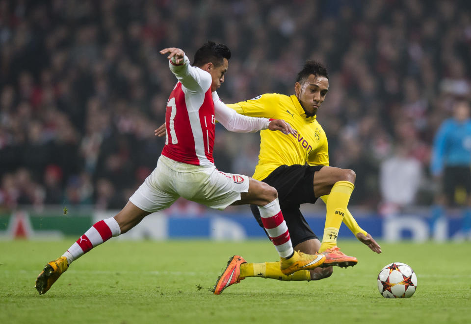 Alexis Sanchez will soon depart Arsenal. Could Pierre-Emerick Aubameyang be his replacement? (Getty)