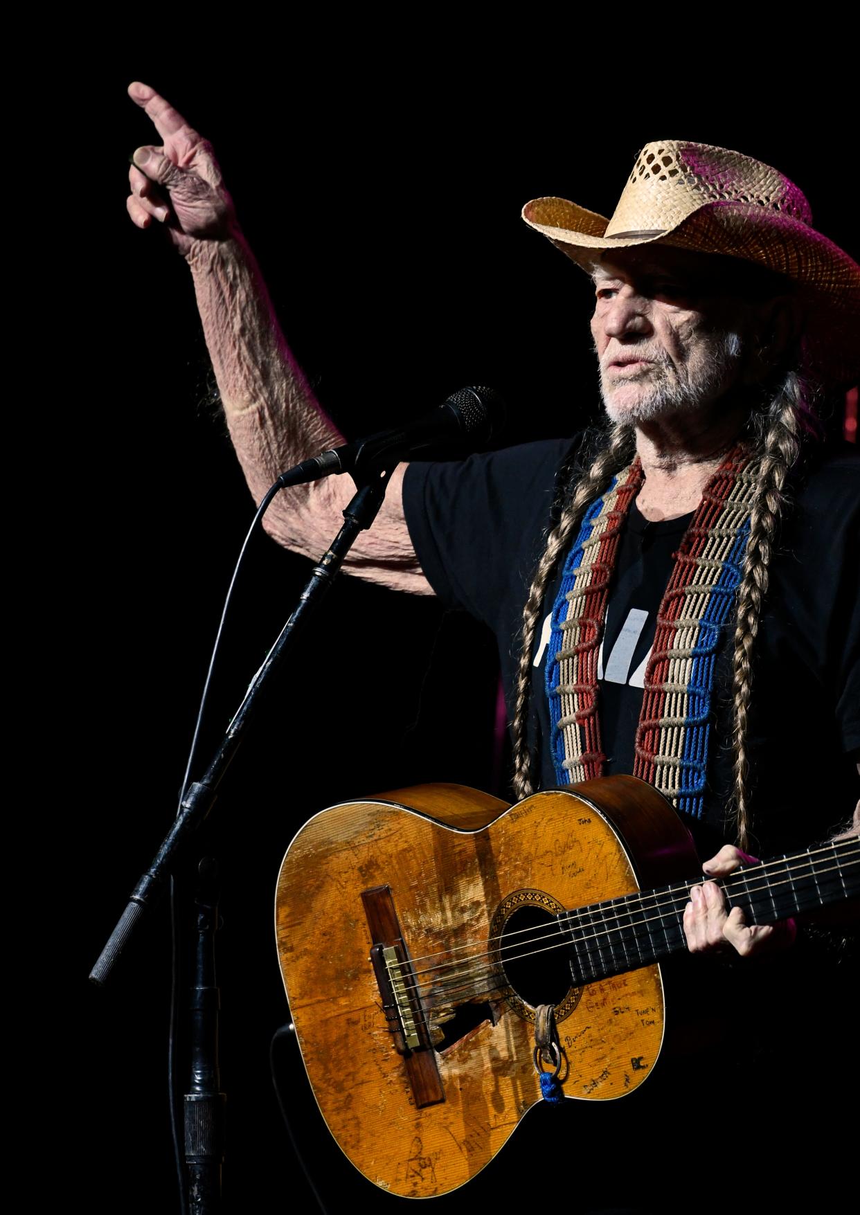 Willie Nelson returns to Des Moines in May to play Water Works Park.