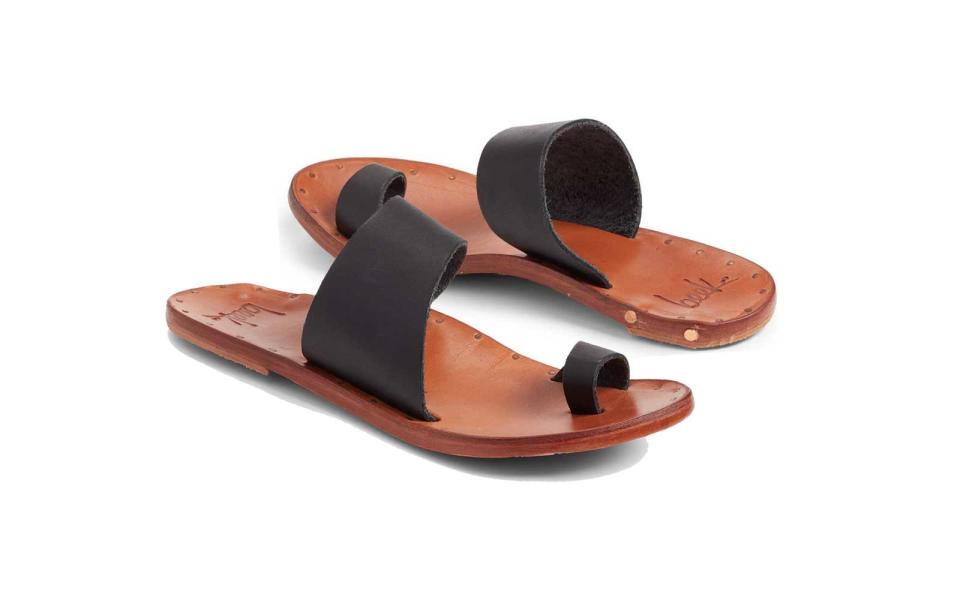 Supported Slides: Beek ‘Finch’ Sandal