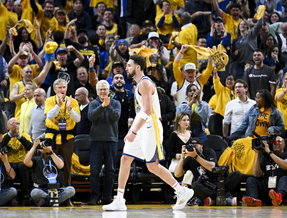 San Francisco, CA - MAY 04: The crowd cheers after a basket by Golden State Warriors guard Klay Thompson during the second half against the Los Angeles Lakers at Chase Center on Thursday May 4, 2023 in San Francisco, CA.(Wally Skalij / Los Angeles Times via Getty Images)