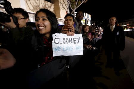 Fans cheer at the premiere of "Hail, Caesar!" in Los Angeles, California February 1, 2016. The movie opens in the U.S. on February 5. REUTERS/Mario Anzuoni