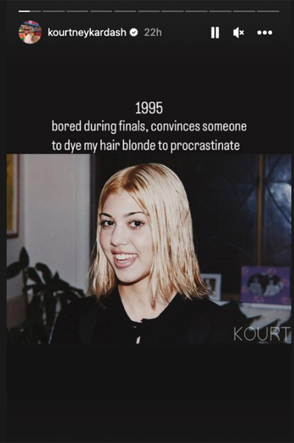 The reality star in 1995 with blond hair. (@kourtneykardash via Instagram)