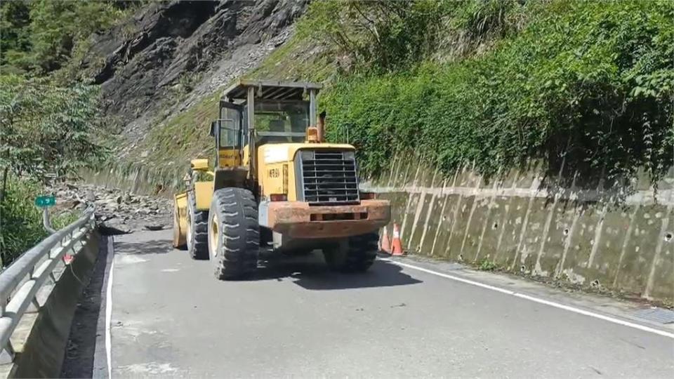 端午連假首日各地遊客湧現　東琉線碼頭大排長龍！