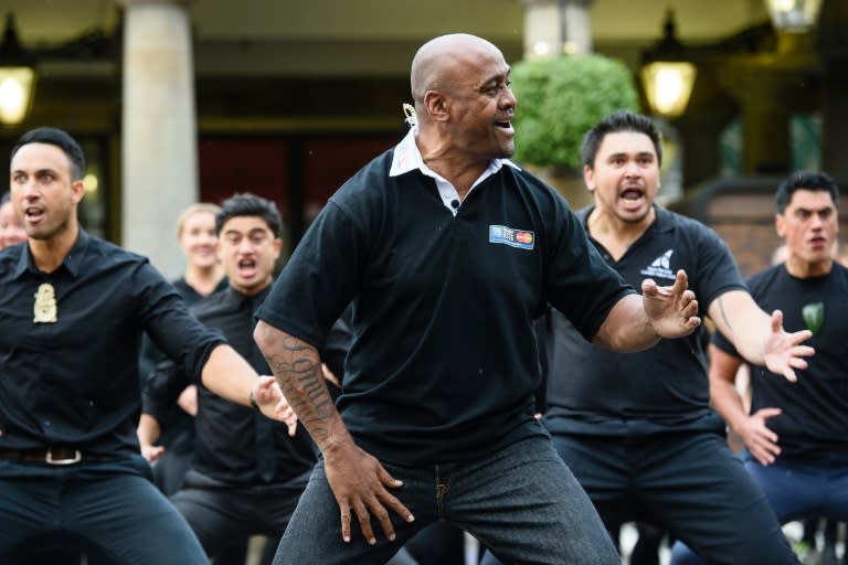 Former New Zealand rugby union player Jonah Lomu takes part in a haka in London on September 16, 2015