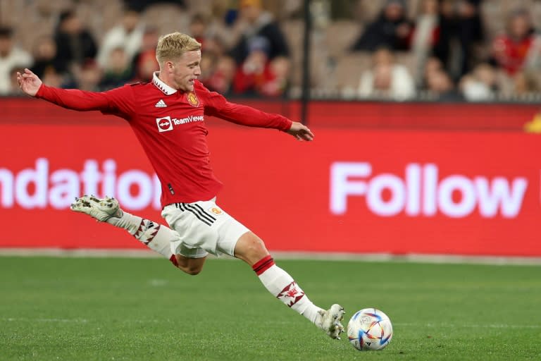 Donny van de Beek has confirmed his exit from <a class="link " href="https://sports.yahoo.com/soccer/teams/man-utd/" data-i13n="sec:content-canvas;subsec:anchor_text;elm:context_link" data-ylk="slk:Manchester United;sec:content-canvas;subsec:anchor_text;elm:context_link;itc:0">Manchester United</a> (Martin KEEP)