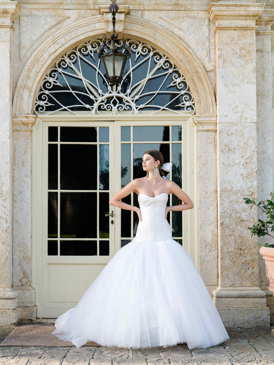 Monique Lhuillier Bridal Spring 2025 Collection