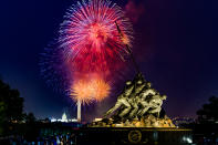 <p>Fireworks display on the National Mall as seen from the Marine Corps Memorial located in Arlington, Va., July 4, 2018. (Photo: Michael Jordan via ZUMA Wire) </p>