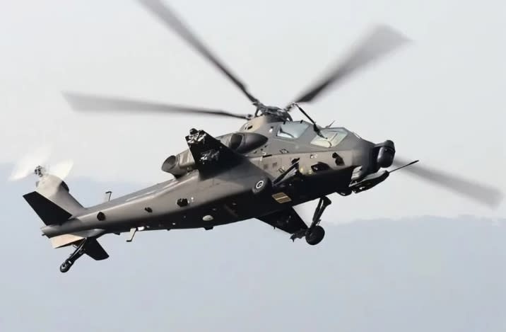 國防部表示，昨日在台東外海發現中共直升機，且距離鵝鑾鼻僅91浬。   擷取自《樞密院十號》