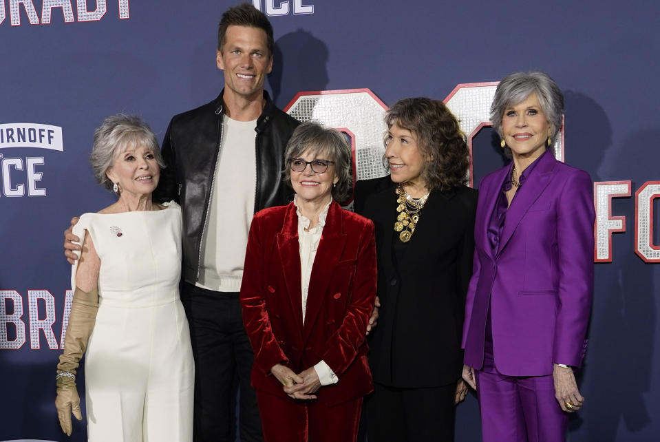 Image: Tom Brady, Sally Field, Lily Tomlin, Rita Moreno, Jane Fonda (Chris Pizzello / AP)