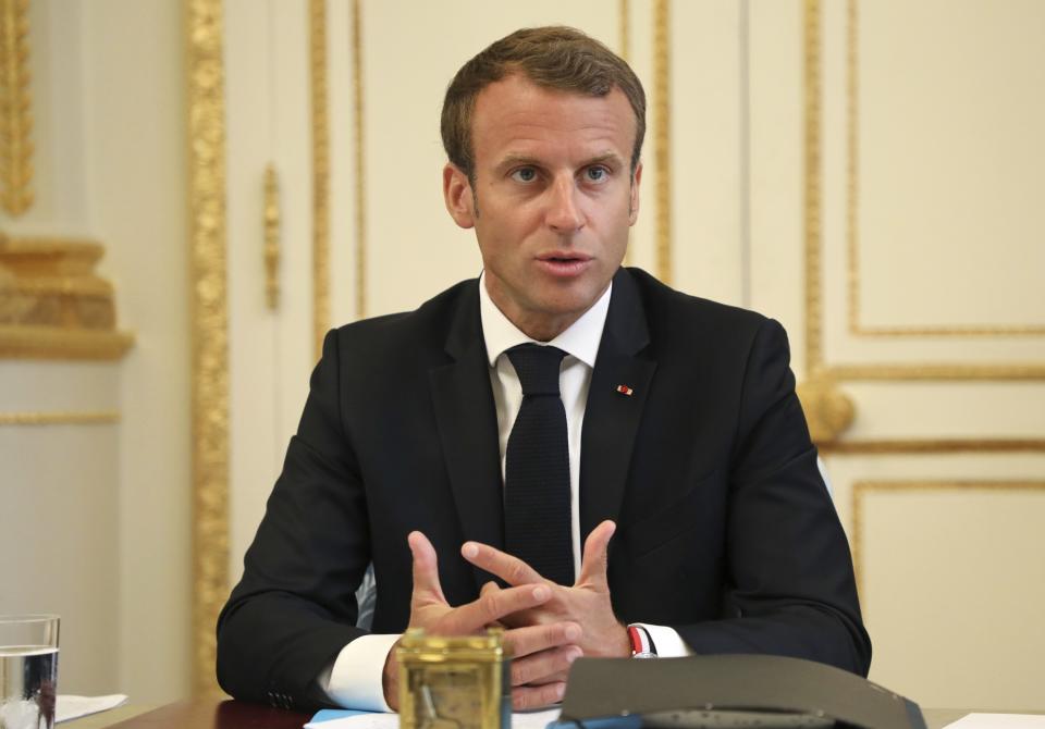Frankreichs Präsident Macron steht im Kreuzfeuer der Kritik. (Bild: Ludovic Marin/Pool Photo via AP Photo)
