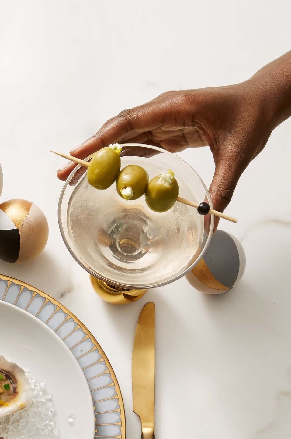 dirty martini with olives