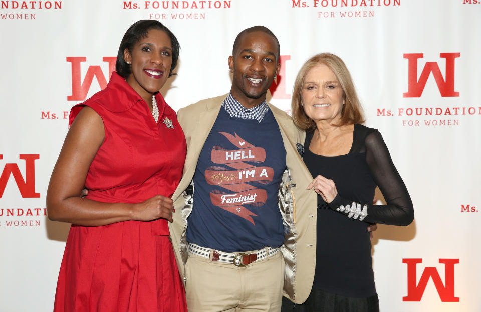 Davis with feminist icon Gloria Steinem (R) and president of the Ms. Foundation Teresa C. Younger (L) at the Gloria Awards on April 27, 2016. (Photo: Monica Schipper via Getty Images)