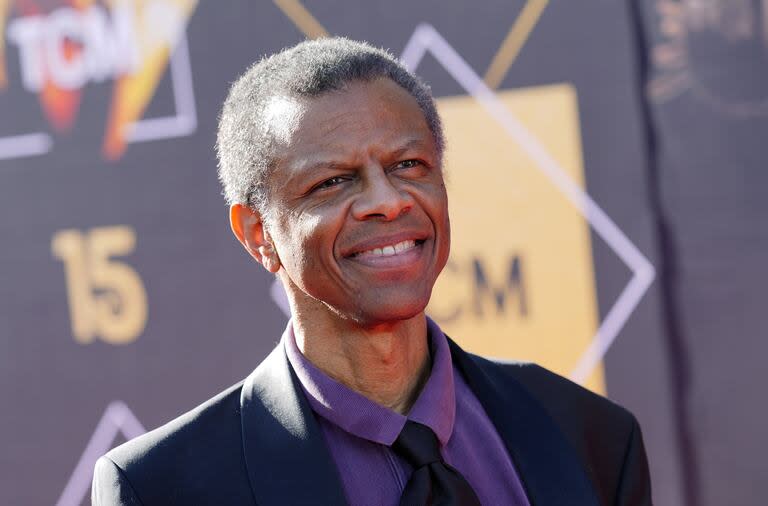 Phil LaMarr, el recordado Marvin, en el Teatro Chino listo para volver a ver el film