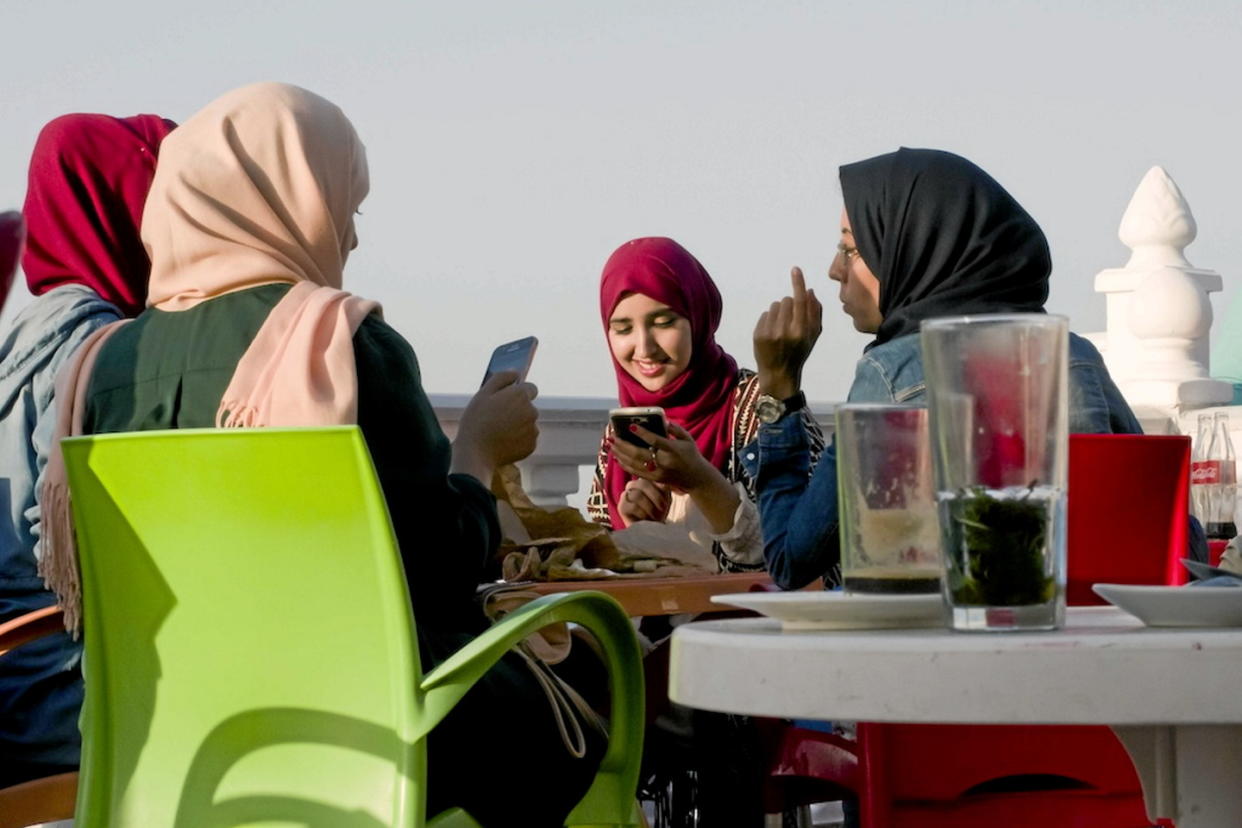 Si le texte de 2004 est considéré comme un tournant historique pour le droit des femmes au Maghreb, il comporte néanmoins de nombreuses failles, et ses aspects les plus controversés ressurgissent à intervalles réguliers dans le débat public.  (Image d'illustration, ville de Tanger.)  - Credit:M.ASTAR/SIPA