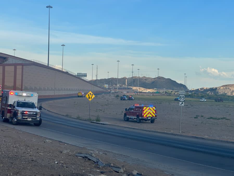 El Paso Fire and Sunland Park Fire on the scene at McNutt and Anapra for a body recovery operation. Photo taken by Santiago Reyes/KTSM