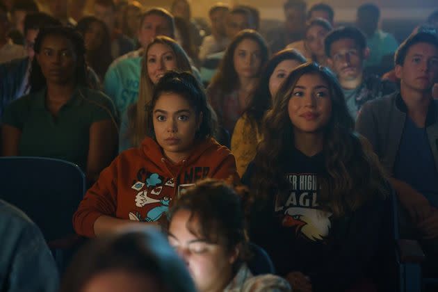 Auli'i Cravalho and Isabella Ferreira in 